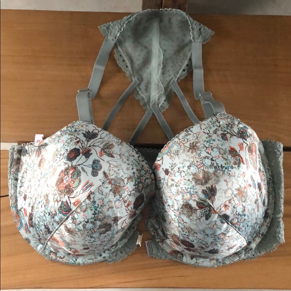 Victoria’s Secret racer back bra